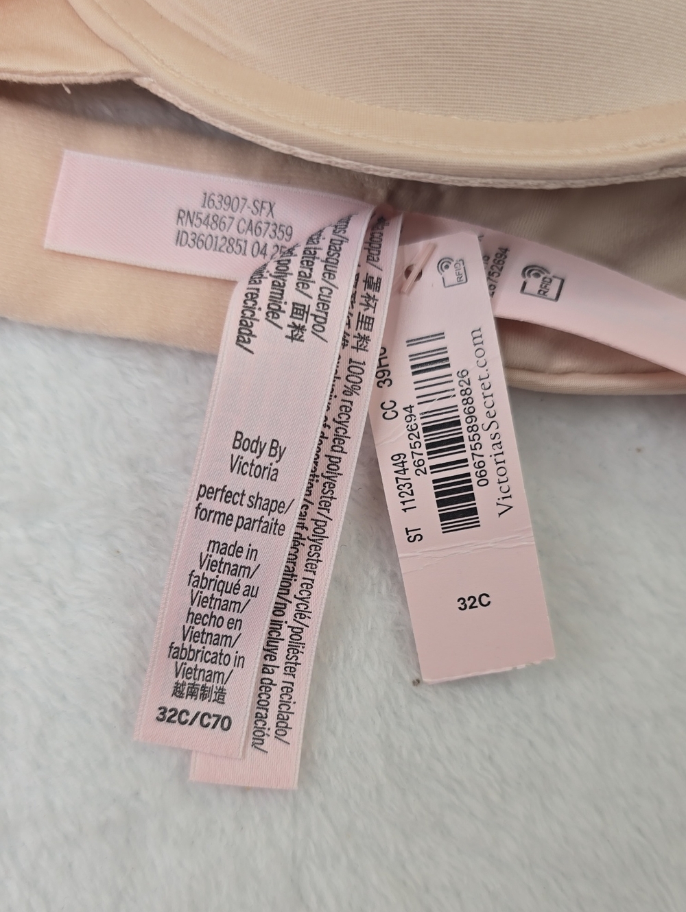 VS Body By Victoria Perfect Shape Push-Up Smooth Bra Sz 32C NWT - Picture 7 of 7
